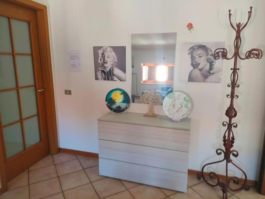 B&B Via Roma N. 12 Valfabbrica Extérieur photo