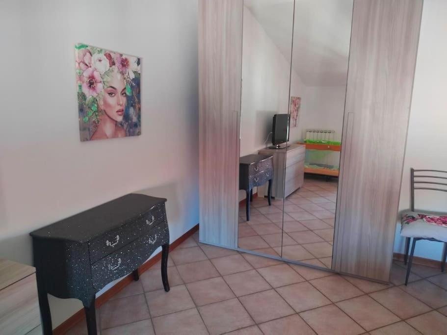 B&B Via Roma N. 12 Valfabbrica Extérieur photo